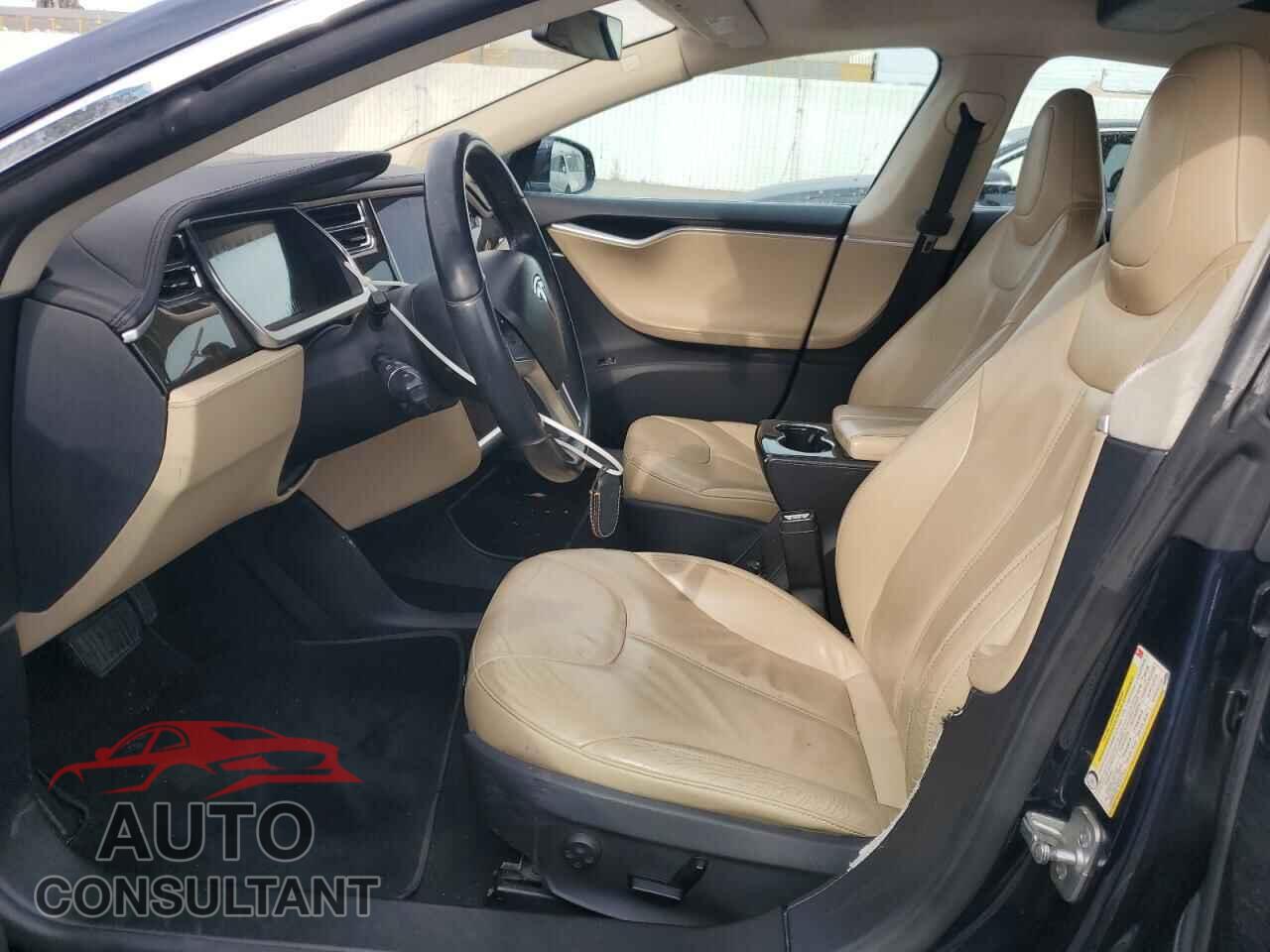 TESLA MODEL S 2013 - 5YJSA1CN2DFP04209