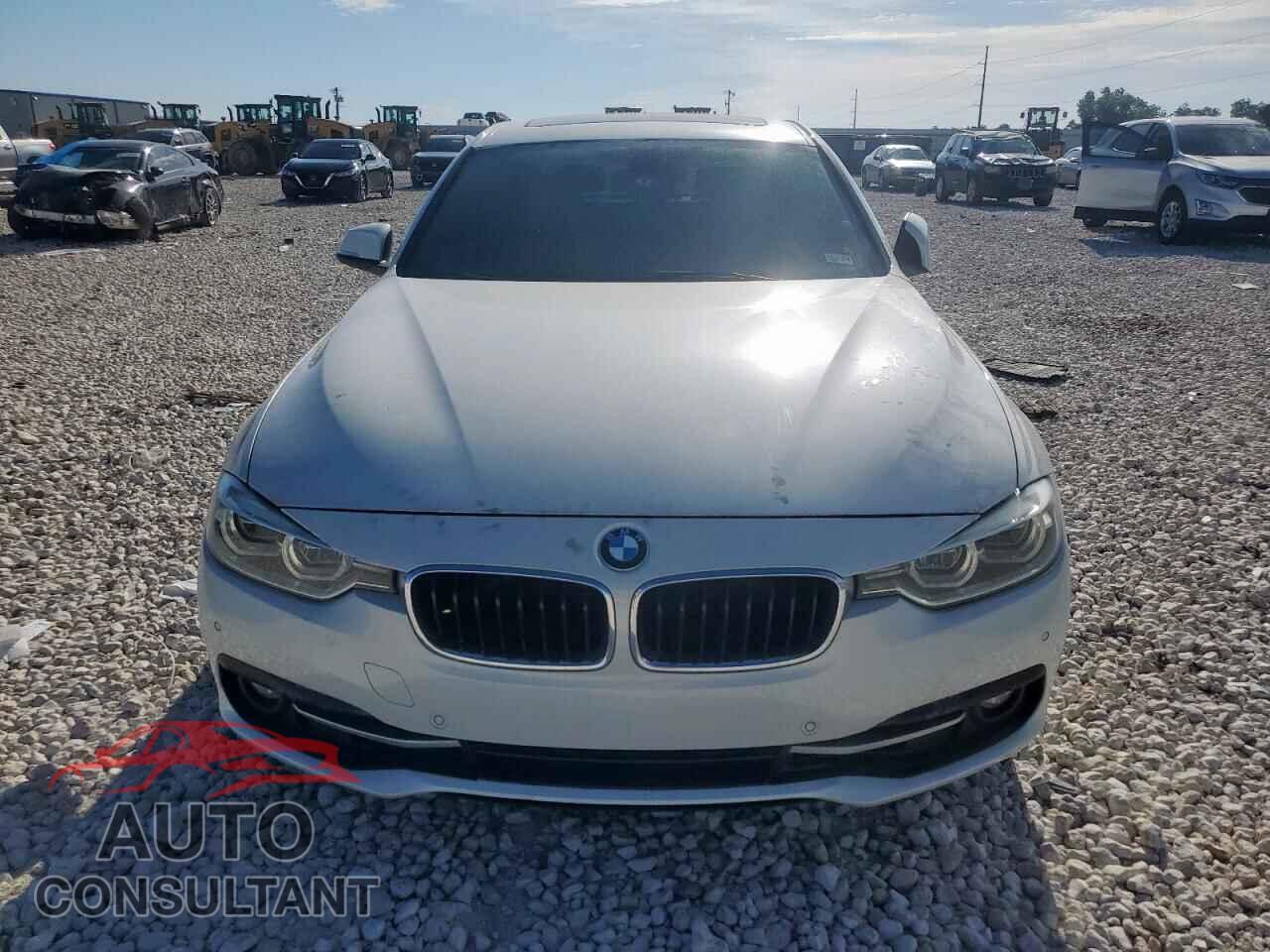 BMW 3 SERIES 2016 - WBA8E9G55GNU28831