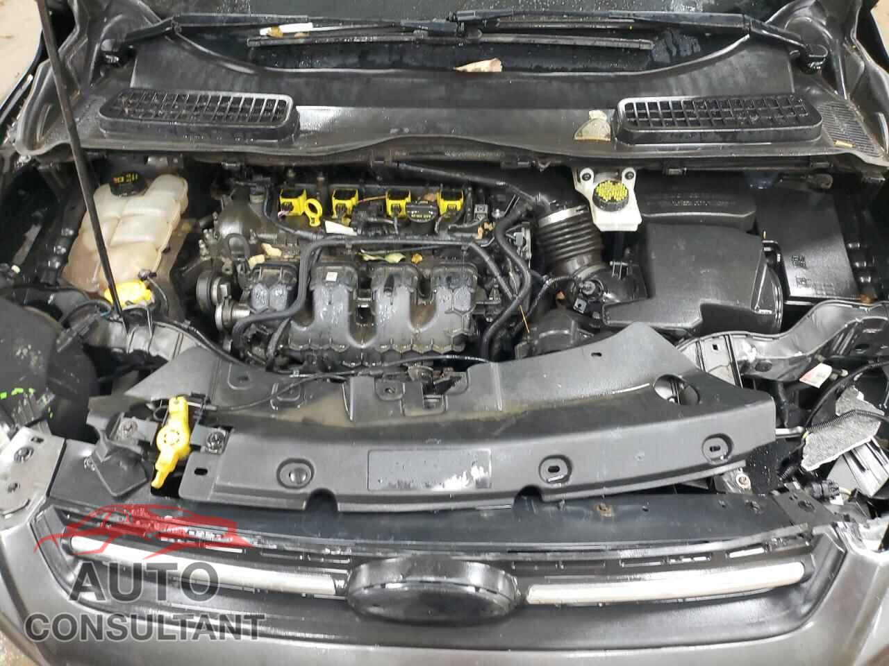 FORD ESCAPE 2015 - 1FMCU9G95FUB48152