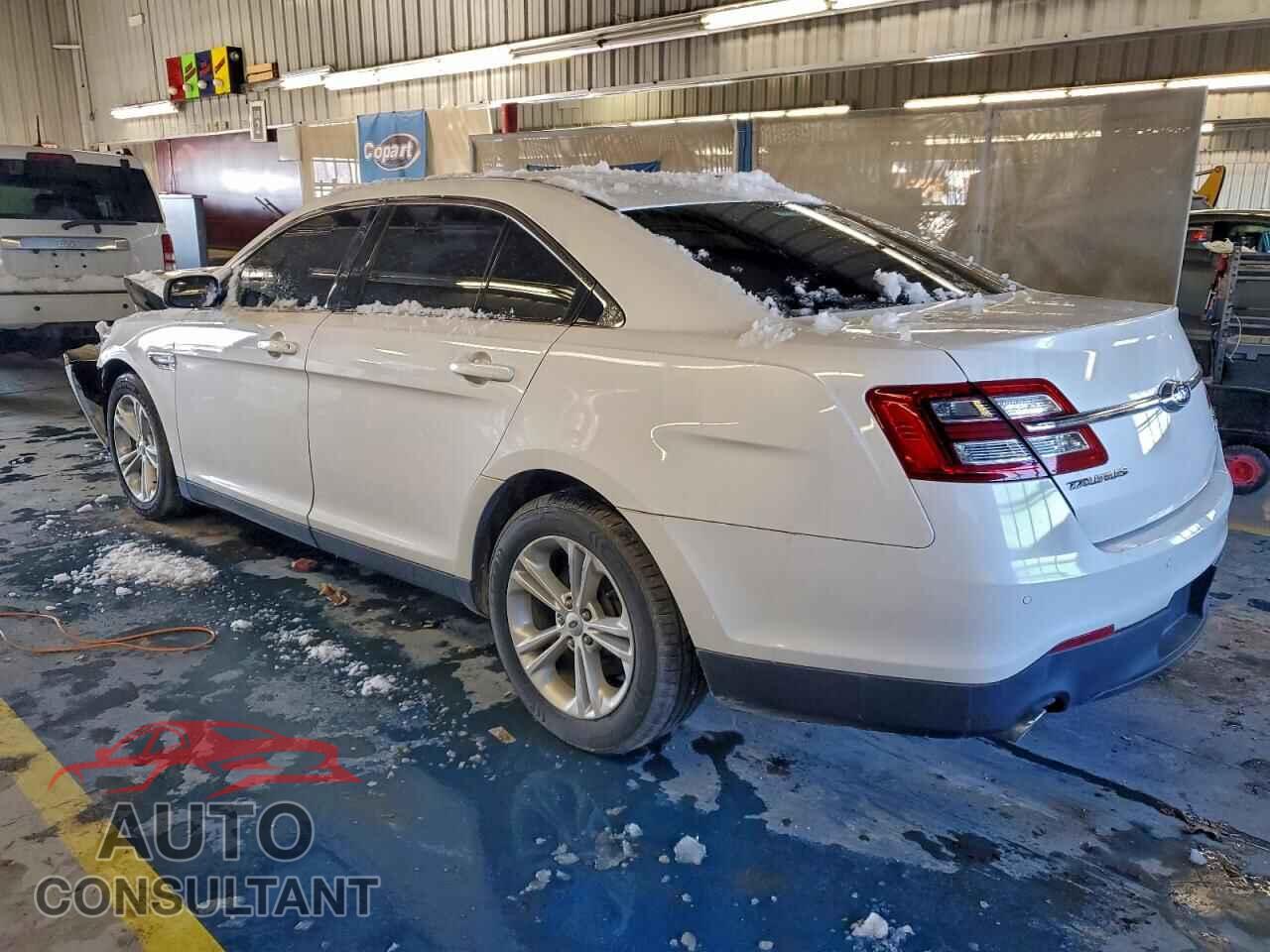 FORD TAURUS 2015 - 1FAHP2E80FG169630