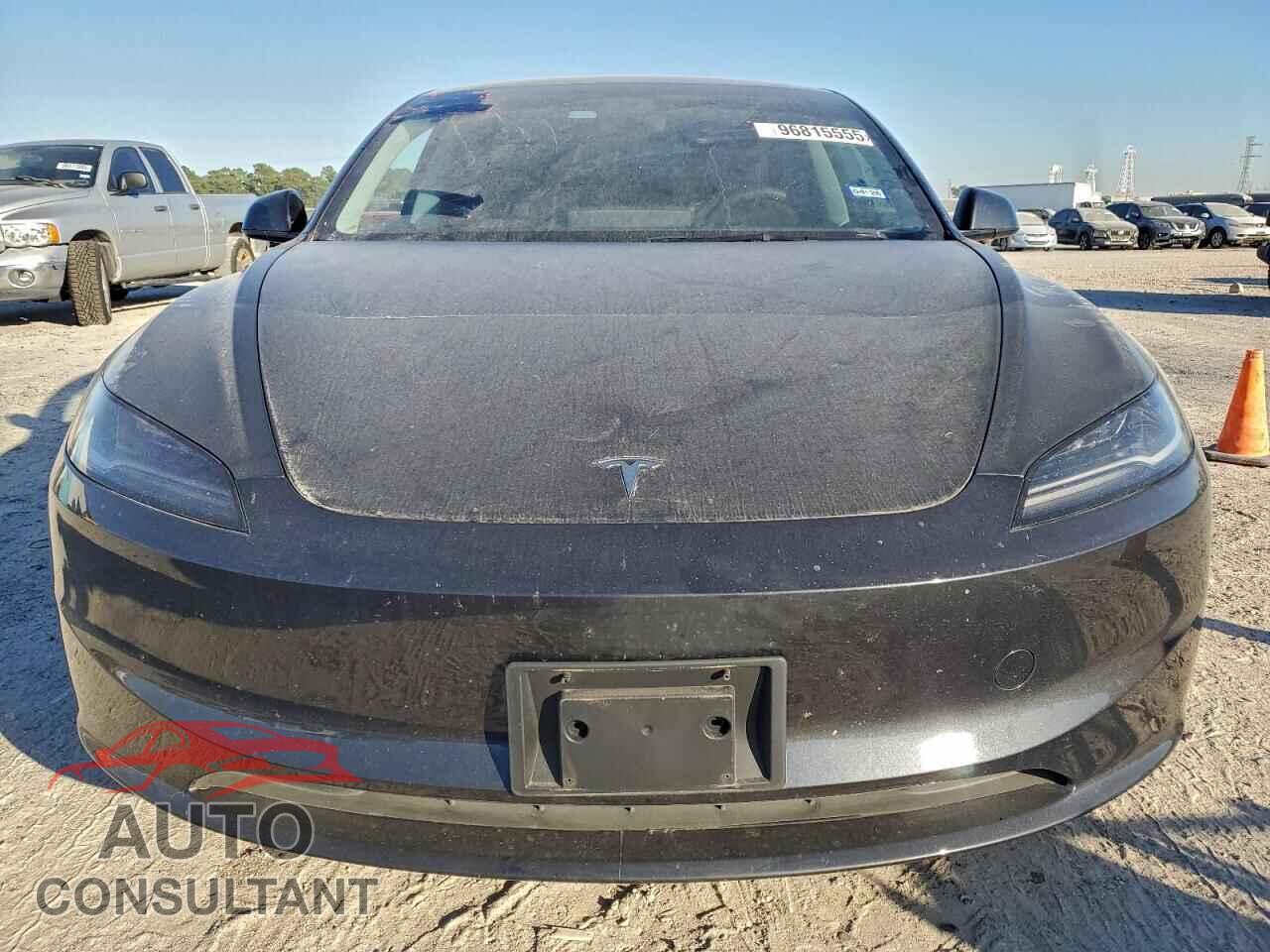 TESLA MODEL 3 2024 - 5YJ3E1EA6RF743122