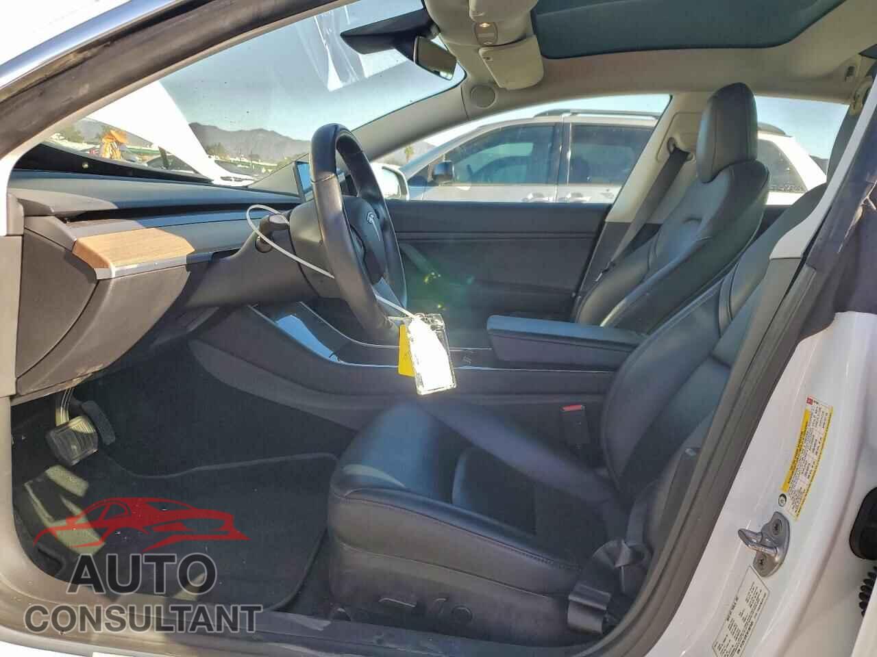 TESLA MODEL 3 2019 - 5YJ3E1EB7KF387004