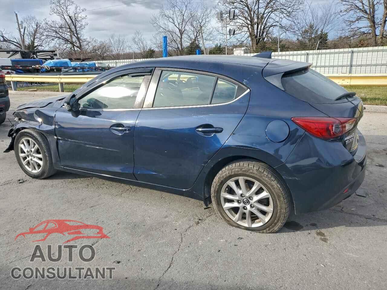 MAZDA 3 2016 - JM1BM1M73G1328558