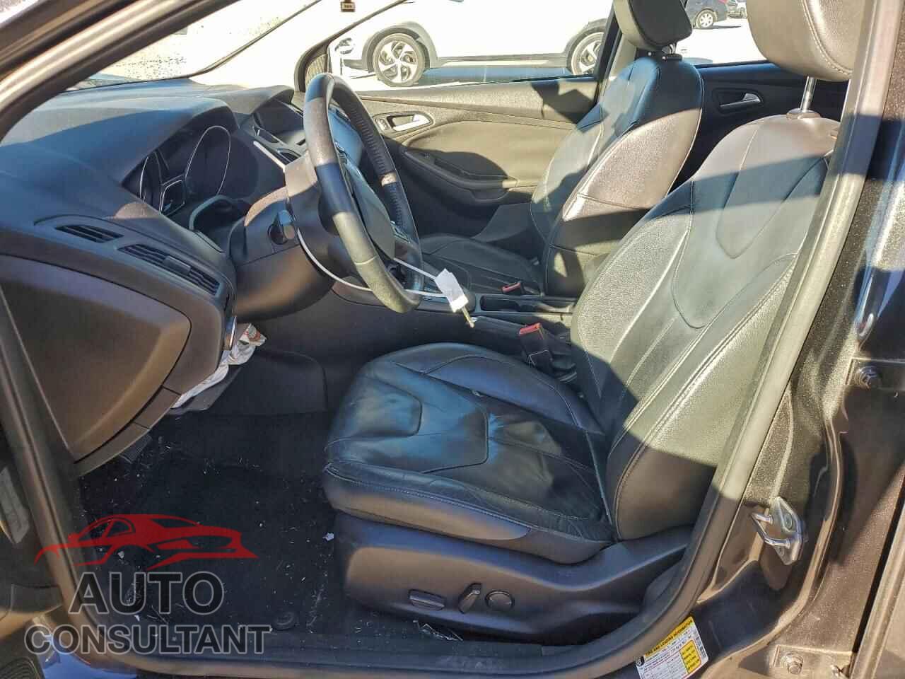 FORD FOCUS 2016 - 1FADP3F29GL318124