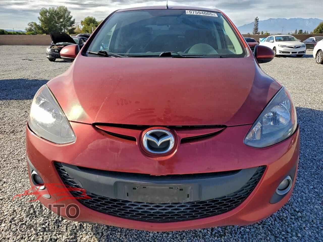 MAZDA 2 2014 - JM1DE1LY2E0173942