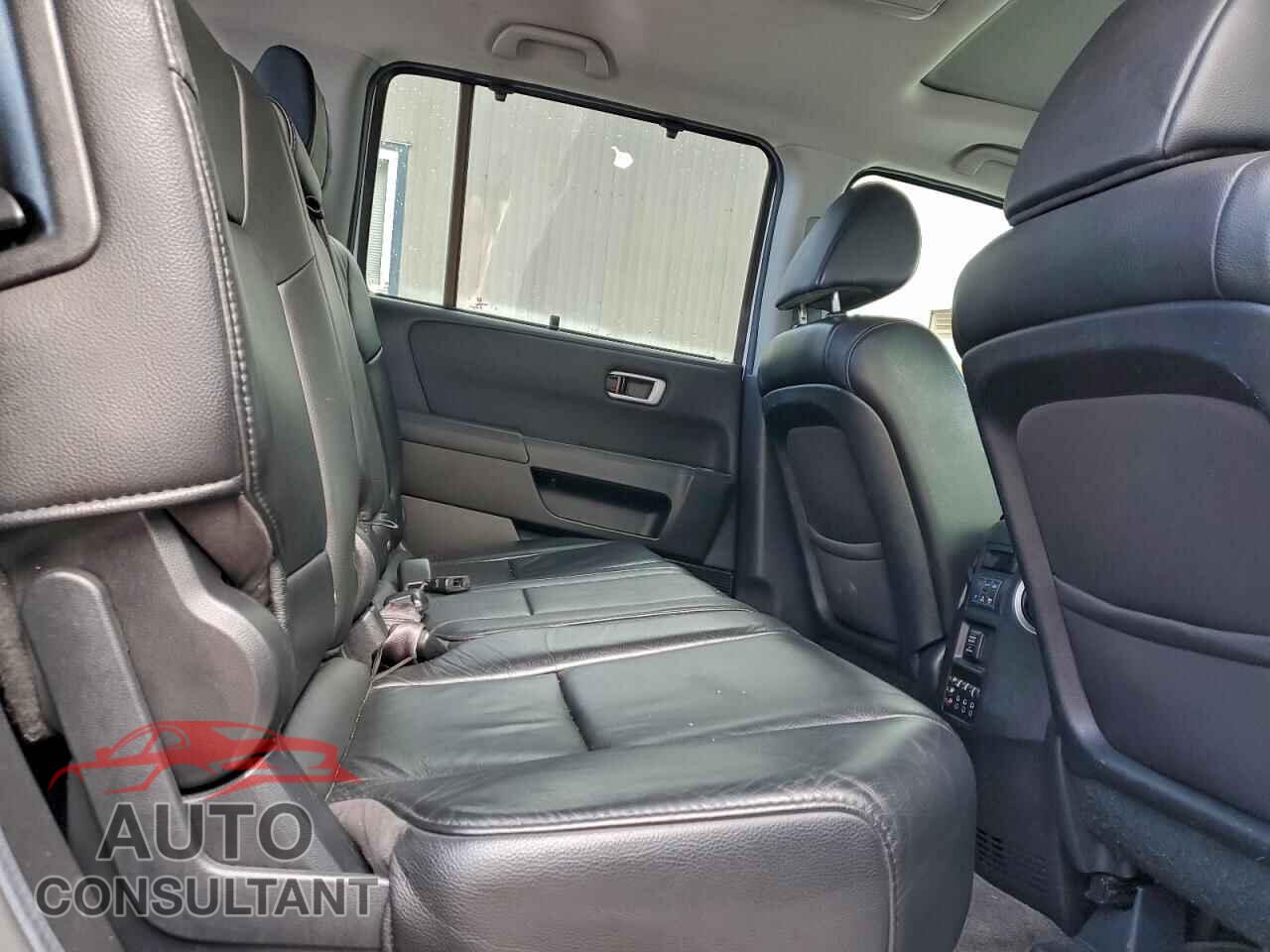 HONDA PILOT 2013 - 5FNYF4H91DB007882