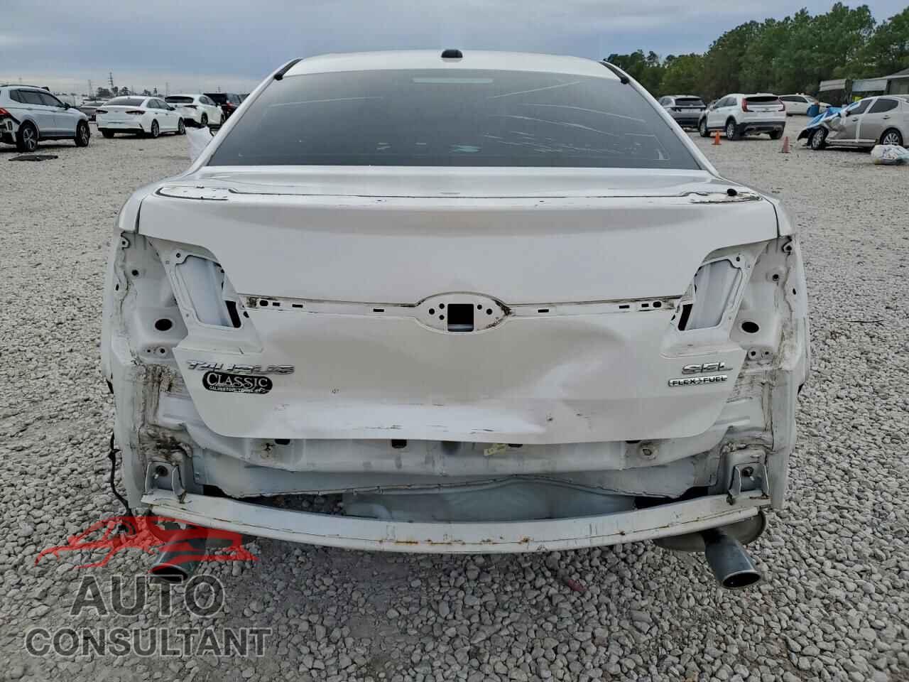 FORD TAURUS 2015 - 1FAHP2E89FG148534