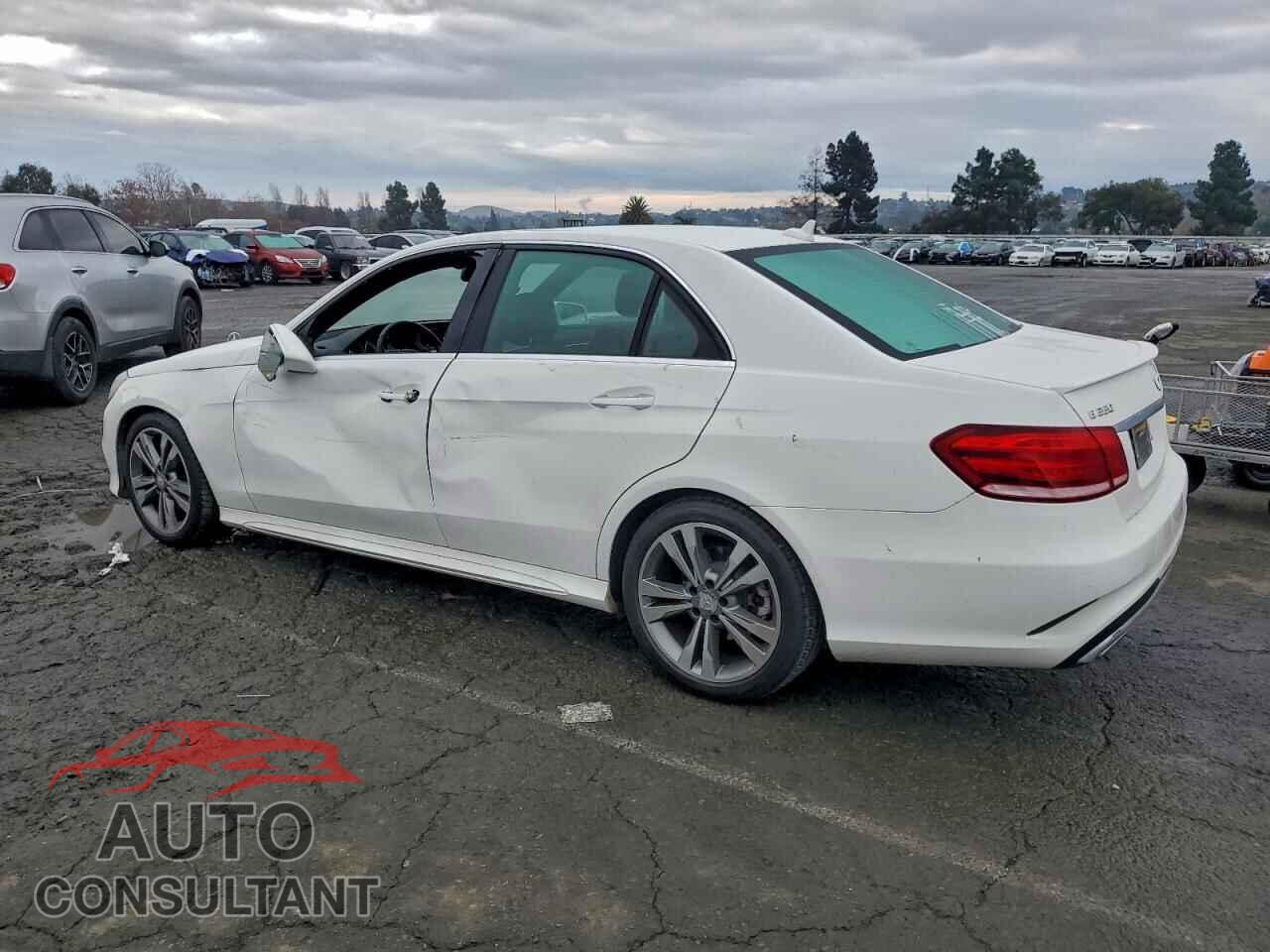 MERCEDES-BENZ E-CLASS 2014 - WDDHF5KB0EA999000
