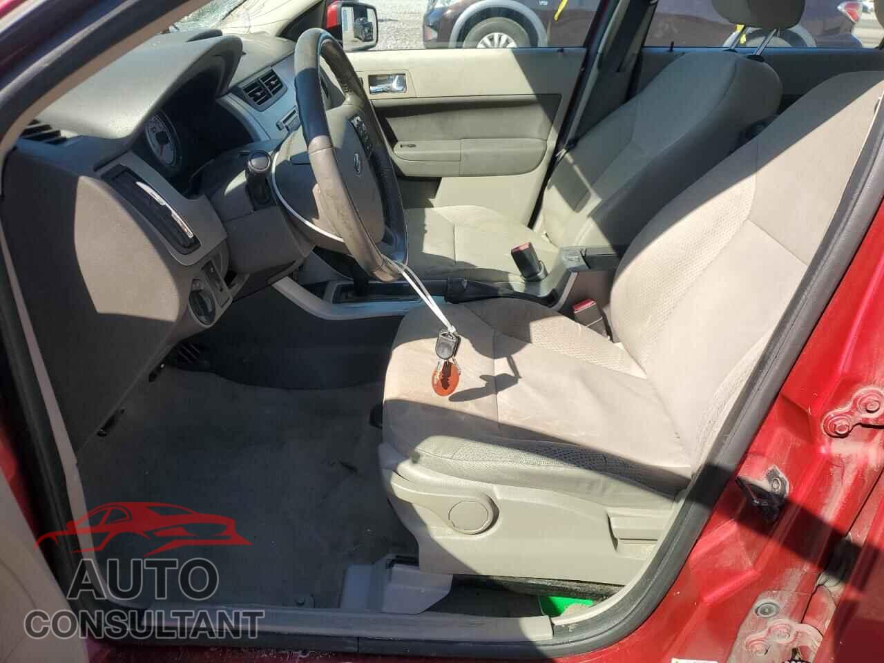 FORD FOCUS 2011 - 1FAHP3GN1BW110076