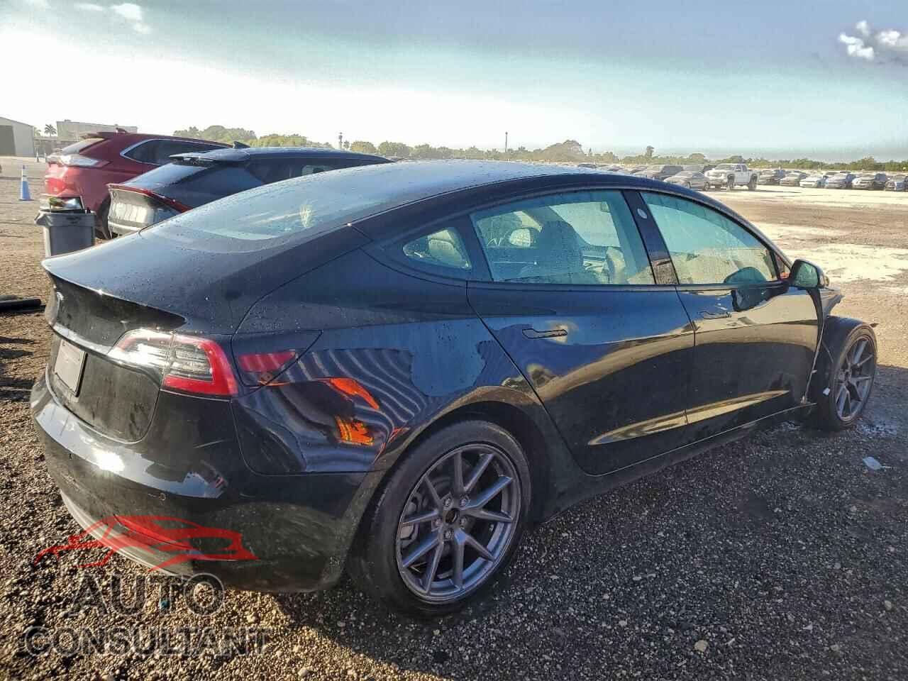 TESLA MODEL 3 2022 - 5YJ3E1EB5NF285592