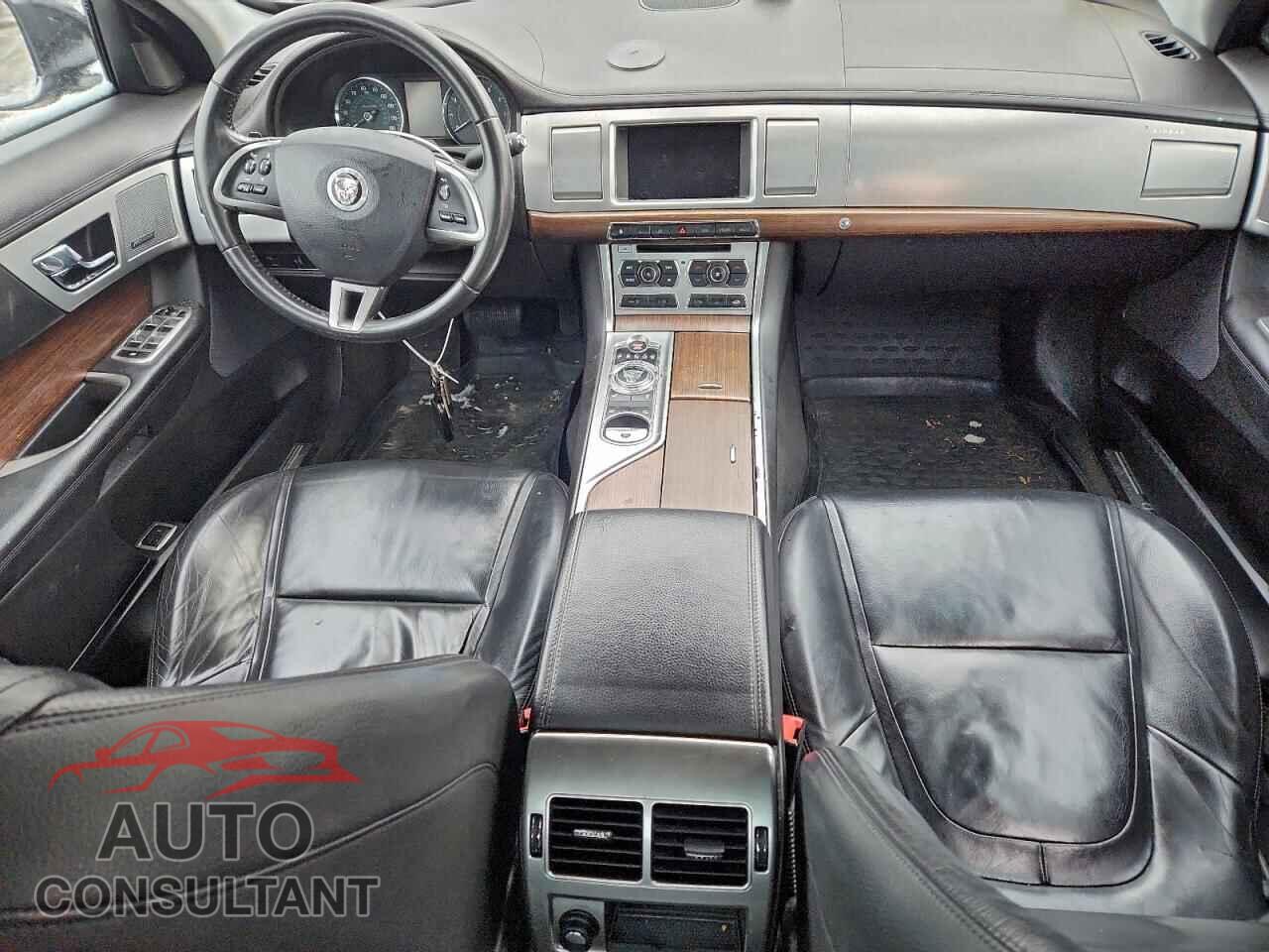 JAGUAR XF 2013 - SAJWJ0EF7D8S74048