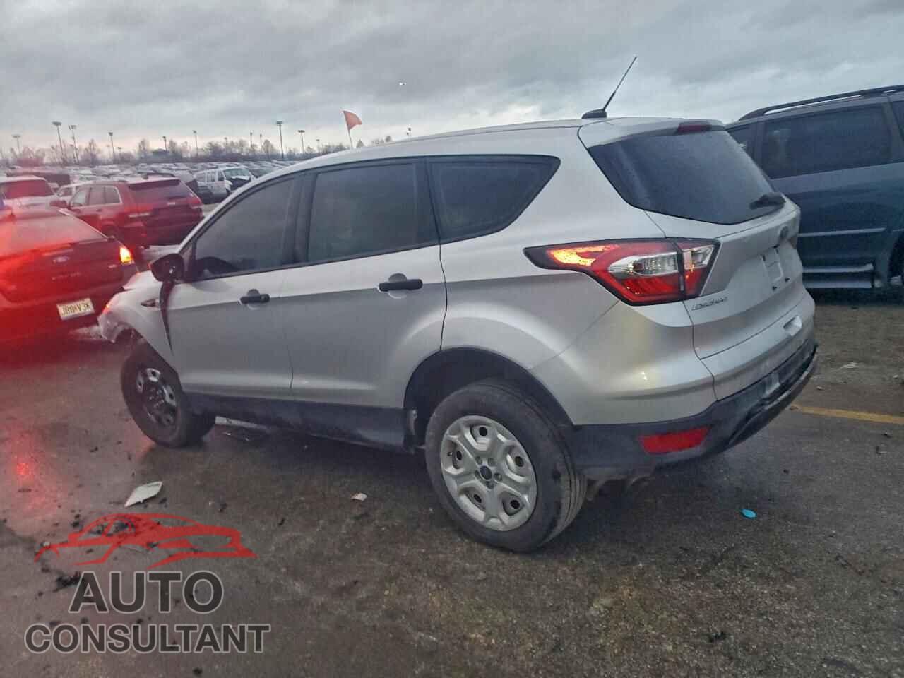 FORD ESCAPE 2017 - 1FMCU0F79HUB43275