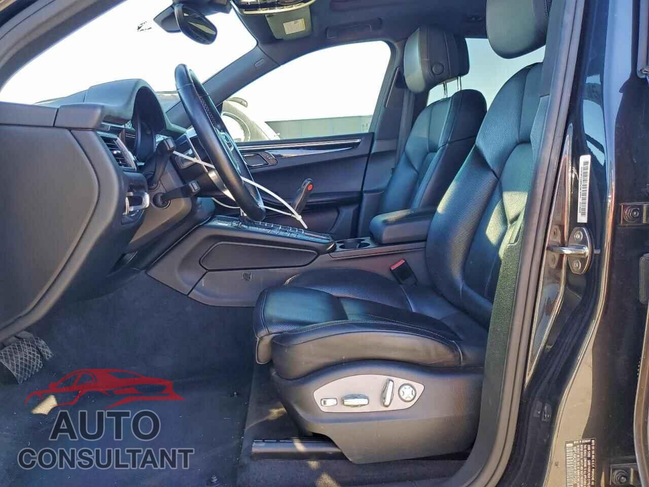 PORSCHE MACAN 2017 - WP1AA2A59HLB02588