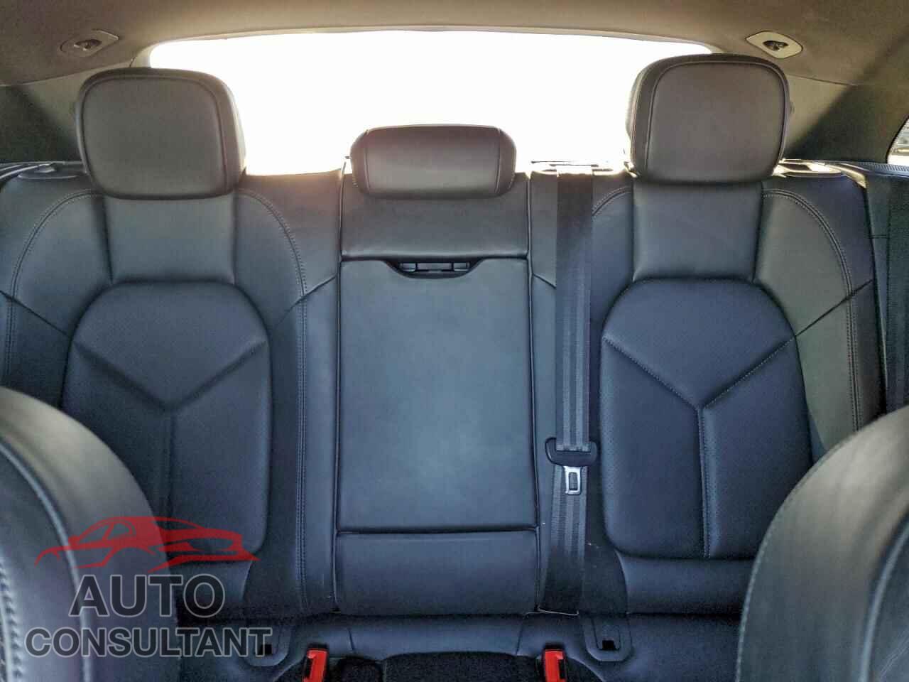 PORSCHE MACAN 2017 - WP1AA2A59HLB02588