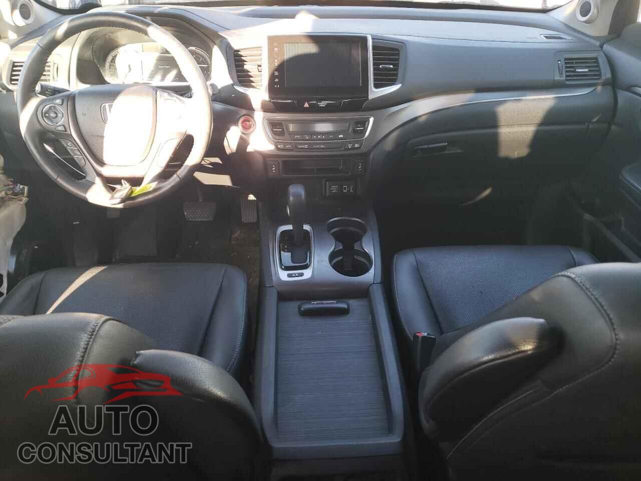 HONDA RIDGELINE 2017 - 5FPYK3F65HB038483