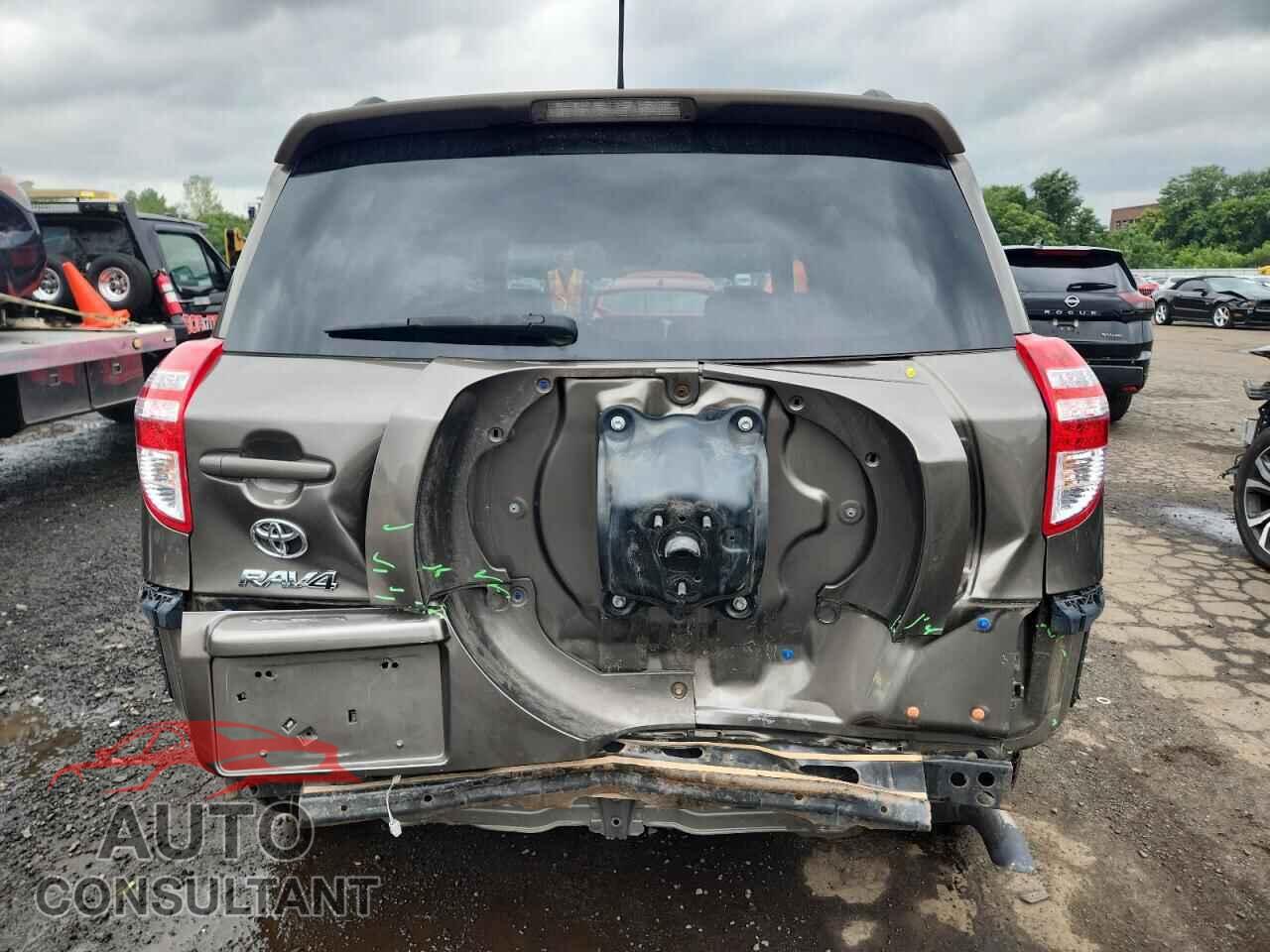 TOYOTA RAV4 2011 - 2T3ZF4DV4BW056332