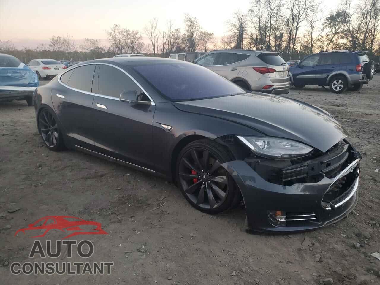 TESLA MODEL S 2016 - 5YJSA1E48GF123192