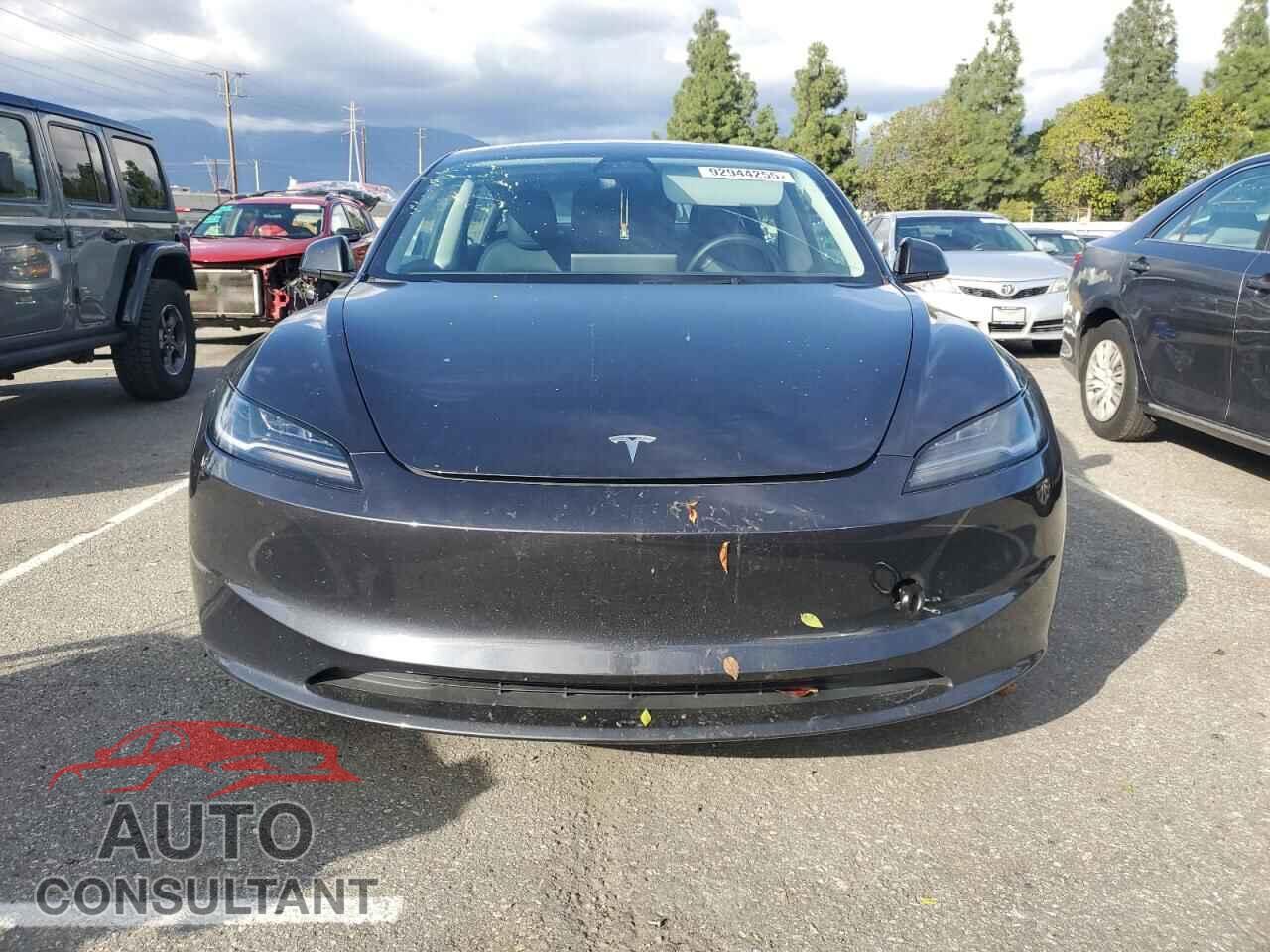 TESLA MODEL 3 2024 - 5YJ3E1EB5RF734534