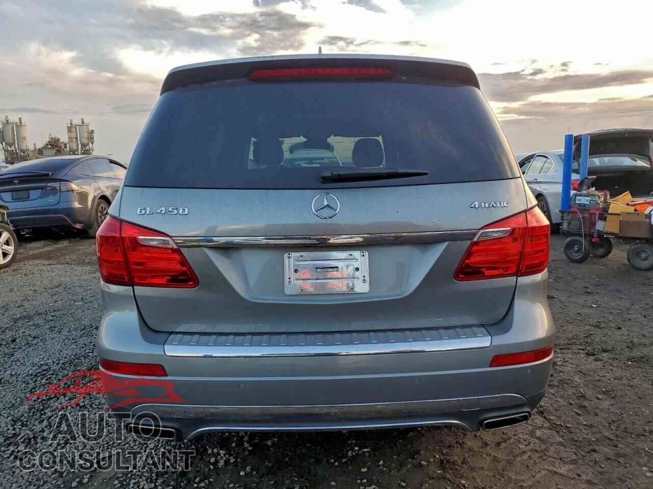 MERCEDES-BENZ GL-CLASS 2015 - 4JGDF6EE9FA478357