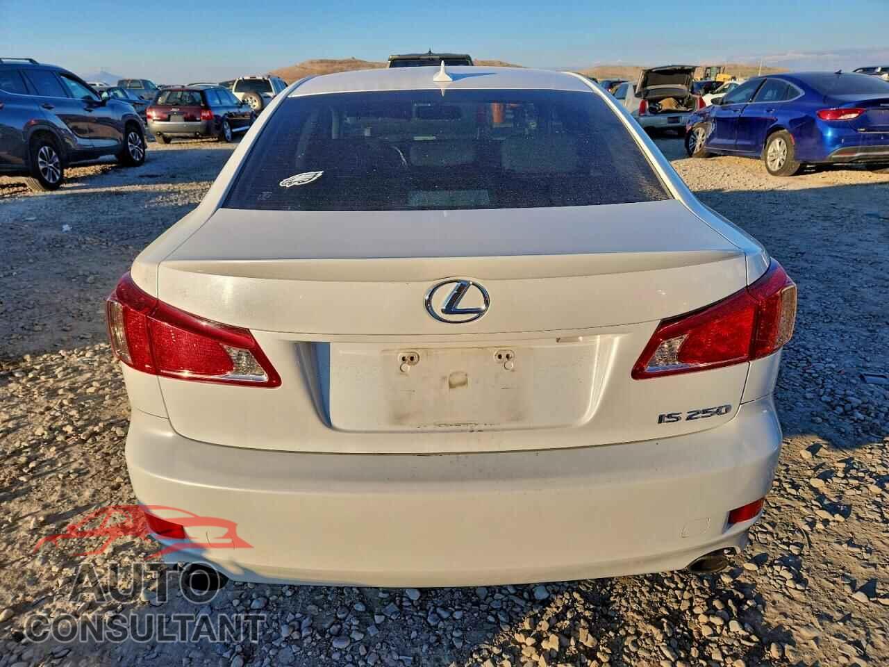 LEXUS IS 2011 - JTHBF5C26B5151639