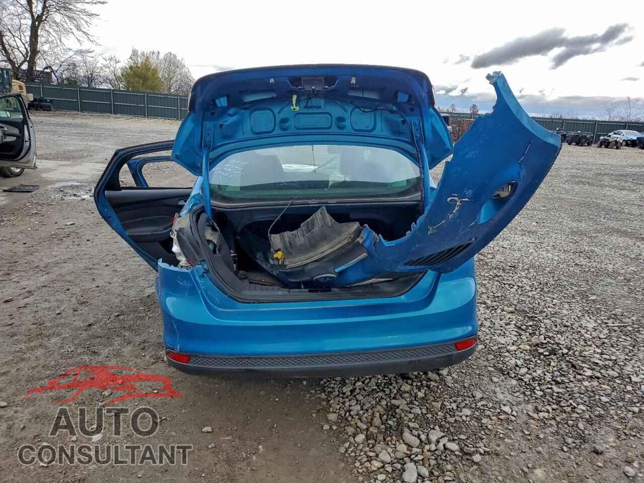 FORD FOCUS 2012 - 1FAHP3F24CL371132