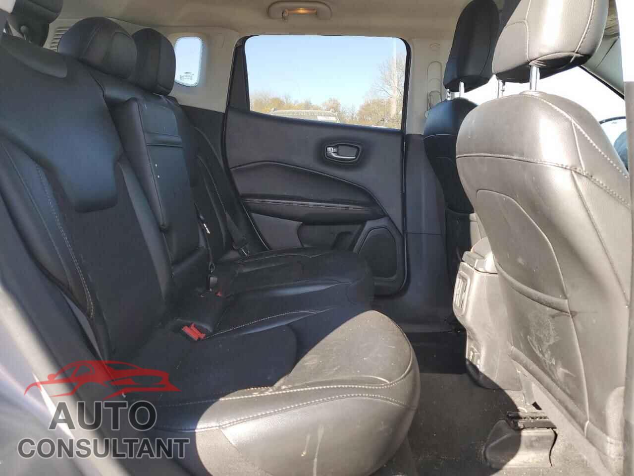 JEEP COMPASS 2019 - 3C4NJDBB0KT768057