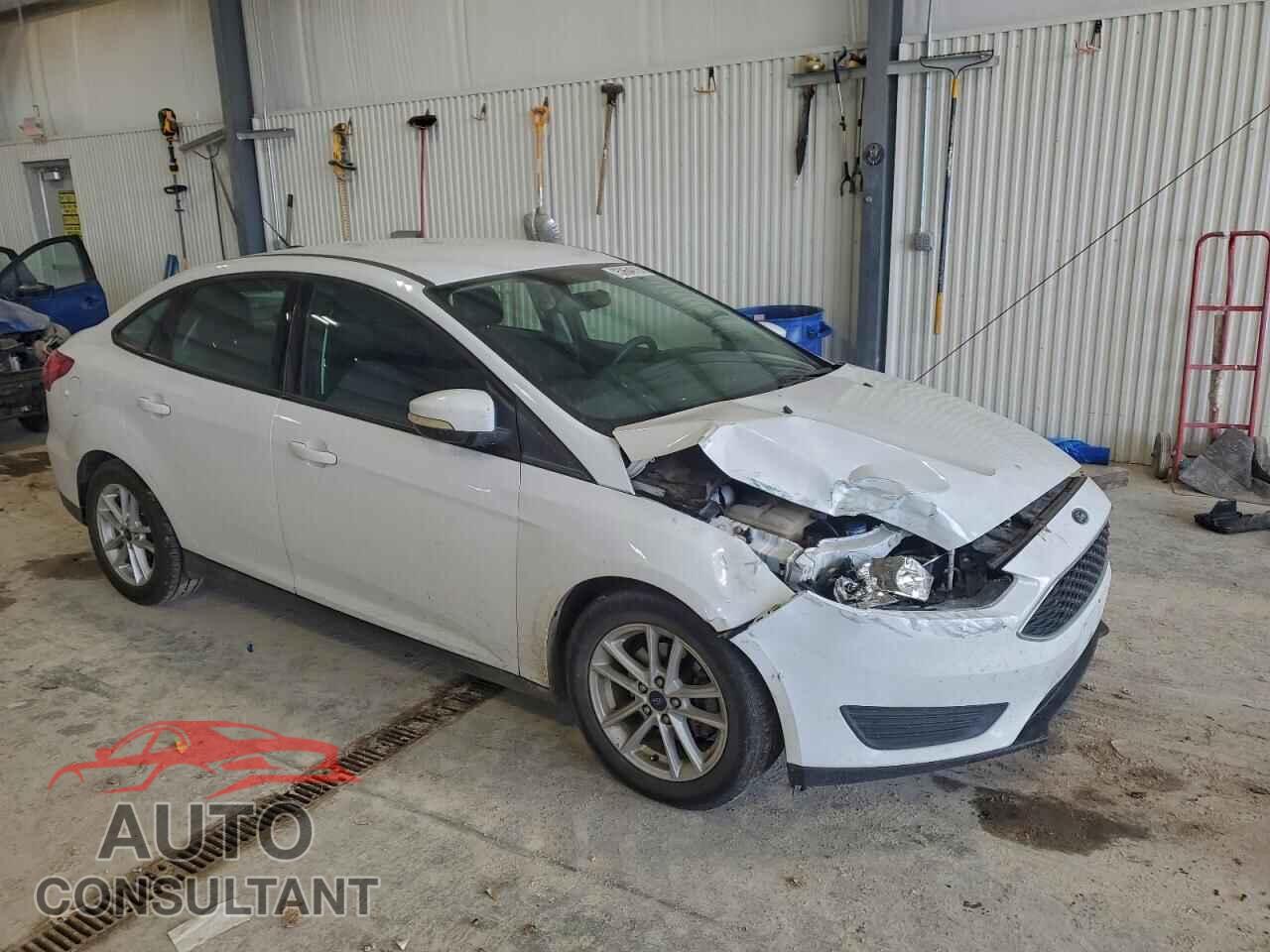 FORD FOCUS 2017 - 1FADP3F22HL219596