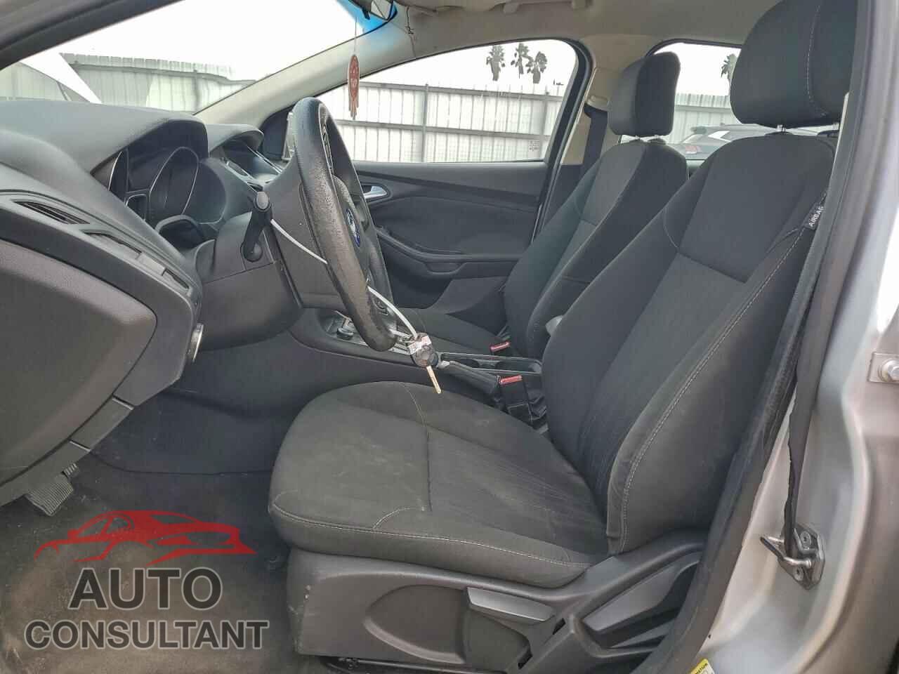 FORD FOCUS 2016 - 1FADP3F21GL217675