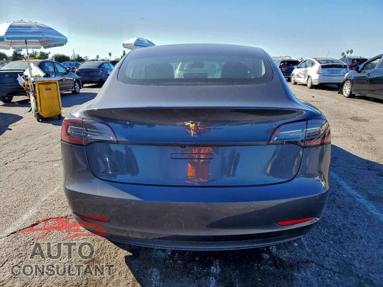 TESLA MODEL 3 2018 - 5YJ3E1EA2JF102134