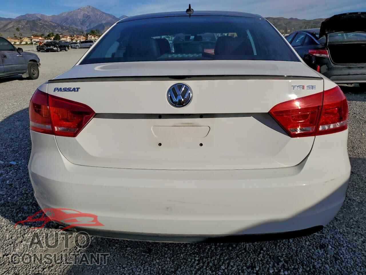 VOLKSWAGEN PASSAT 2015 - 1VWBT7A33FC014478