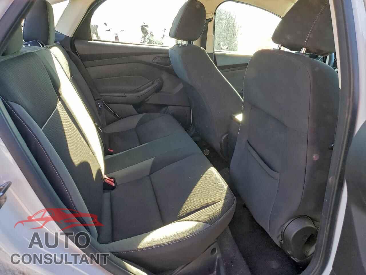 FORD FOCUS 2012 - 1FAHP3F27CL323592