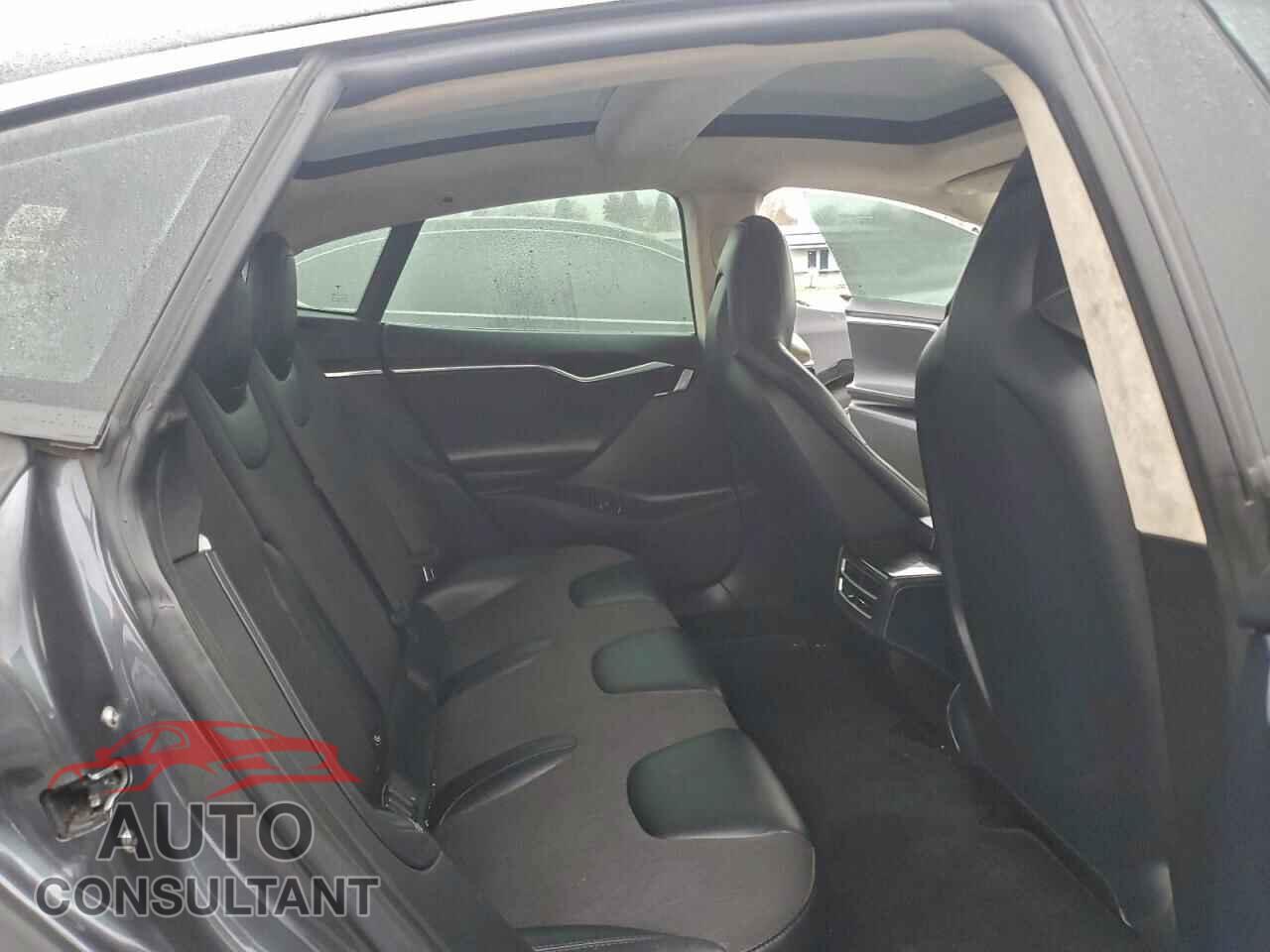 TESLA MODEL S 2016 - 5YJSA1E28GF133820