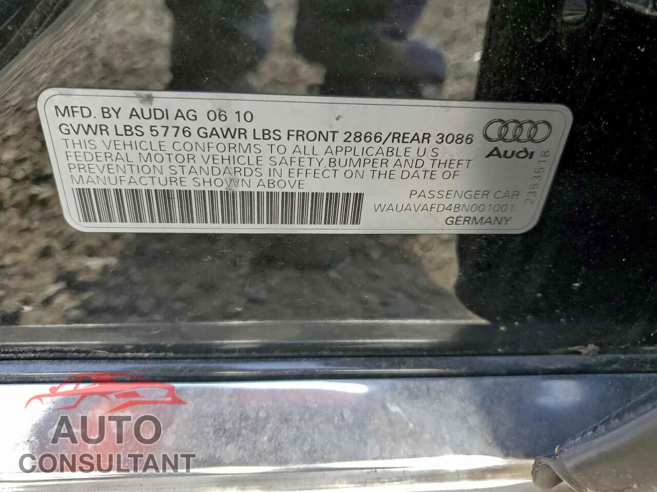 AUDI A8 2011 - WAUAVAFD4BN001001