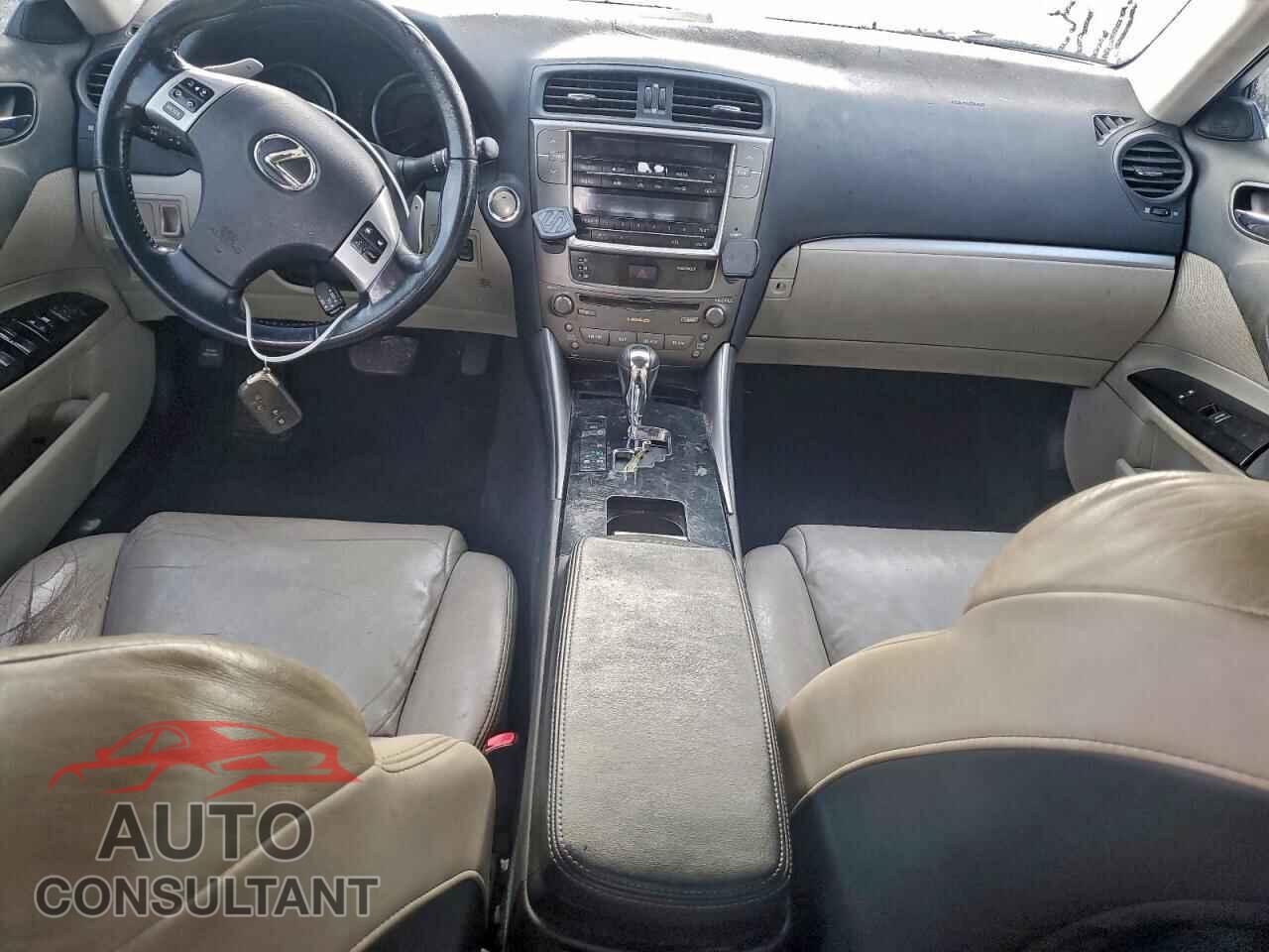 LEXUS IS 2011 - JTHBF5C2XB5140708
