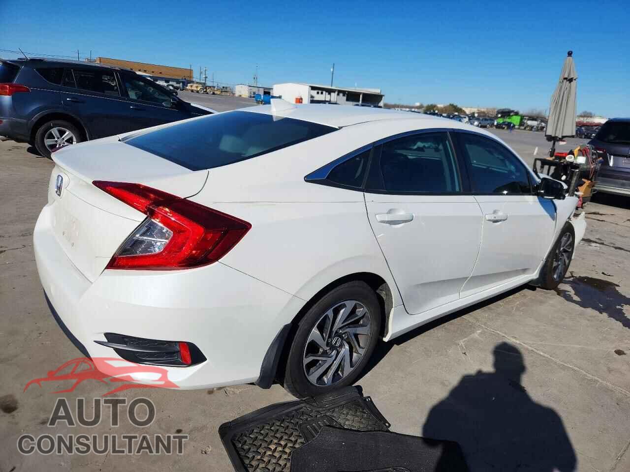 HONDA CIVIC 2017 - 19XFC2F72HE030119
