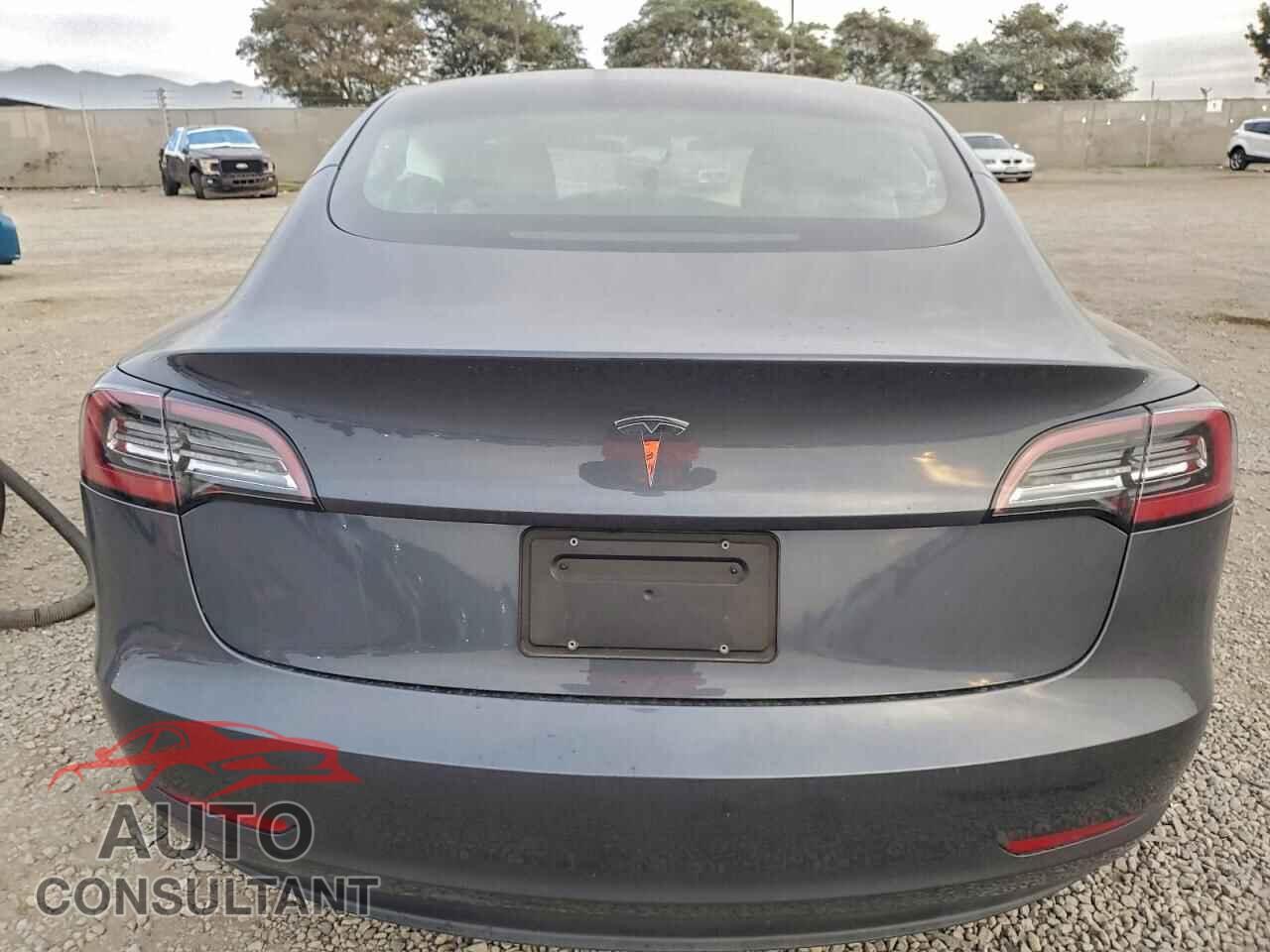 TESLA MODEL 3 2023 - 5YJ3E1EA2PF402040