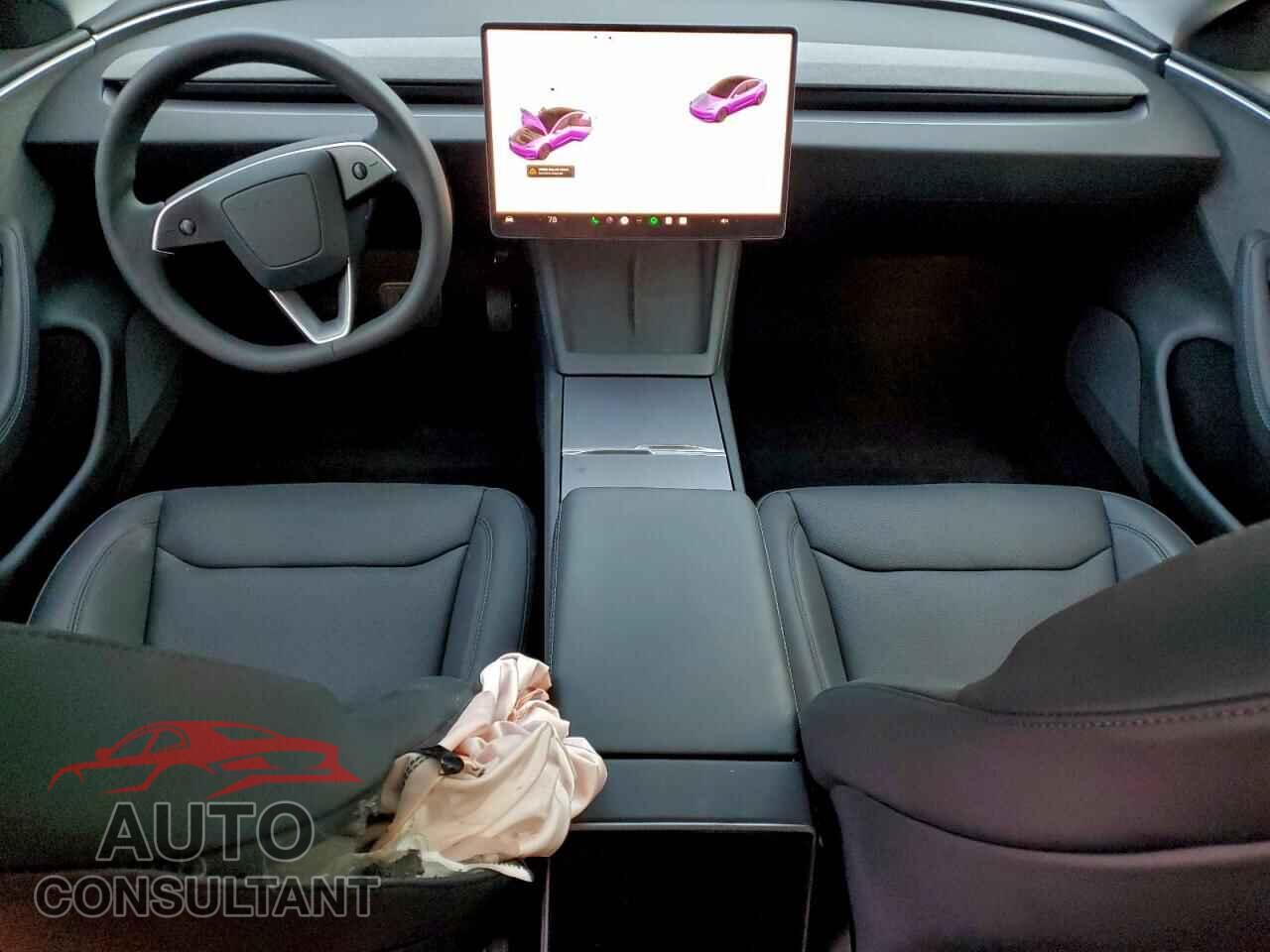 TESLA MODEL 3 2025 - 5YJ3E1EA8SF051272