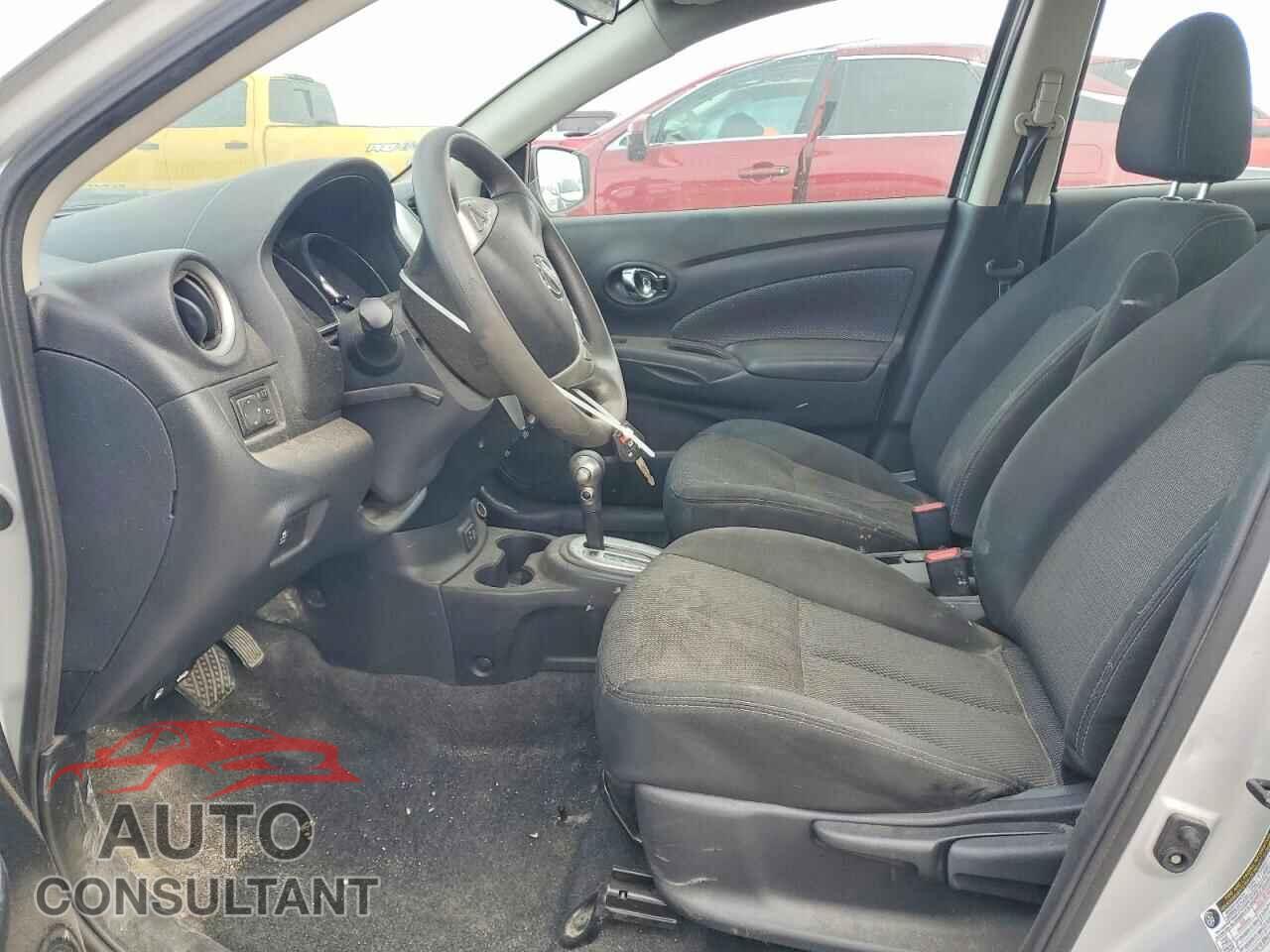NISSAN VERSA 2019 - 3N1CN7AP3KL859983
