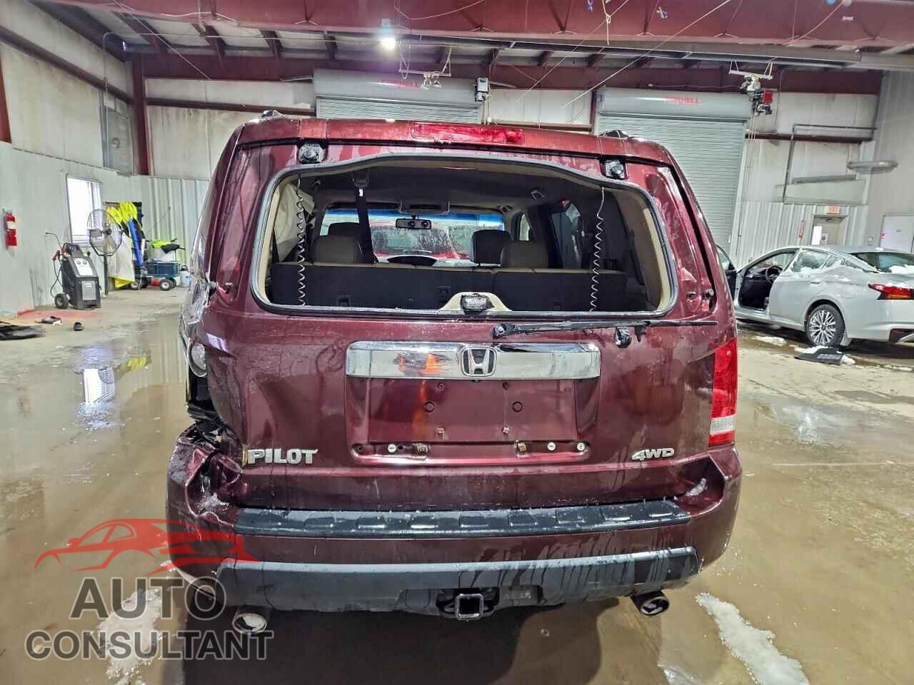 HONDA PILOT 2011 - 5FNYF4H59BB003413