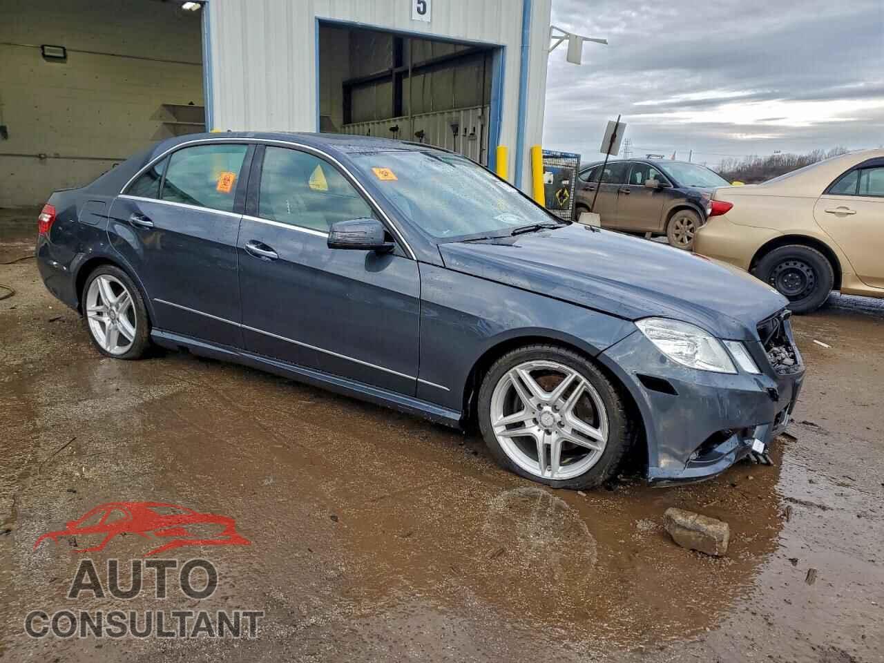 MERCEDES-BENZ E-CLASS 2013 - WDDHF8JB8DA690571