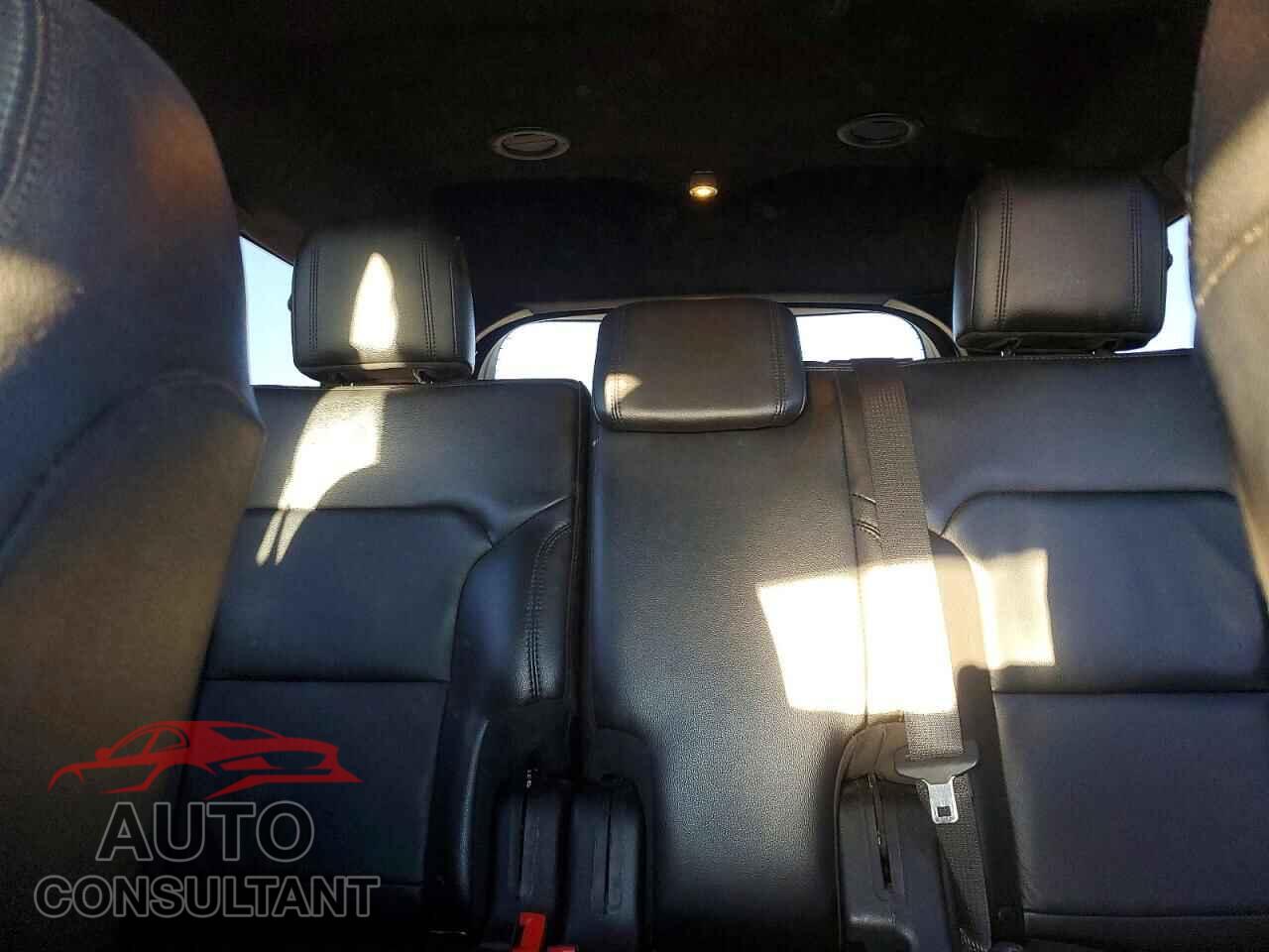 FORD EXPLORER 2018 - 1FM5K7D88JGB30007