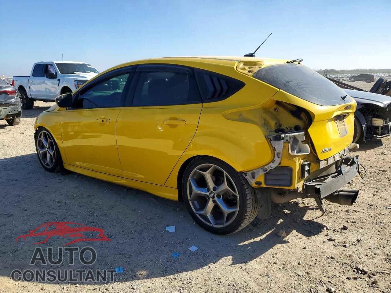 FORD FOCUS 2017 - 1FADP3L97HL212953