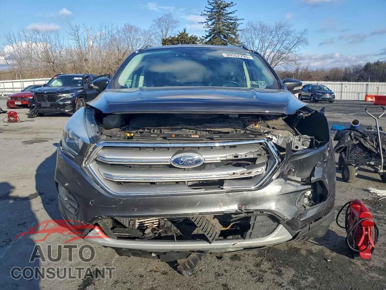 FORD ESCAPE 2017 - 1FMCU9J99HUE83667