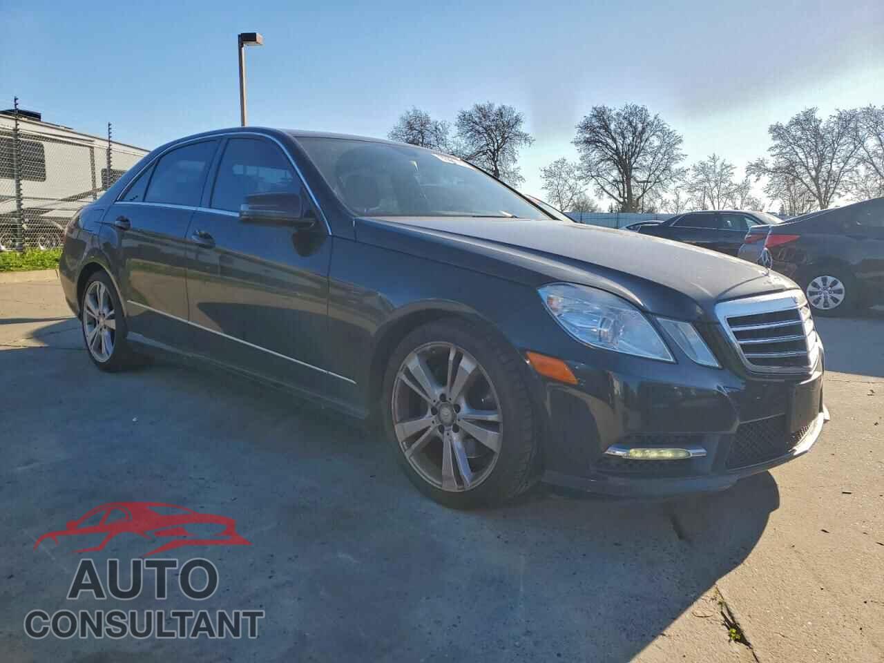 MERCEDES-BENZ E-CLASS 2013 - WDDHF5KB5DA732854