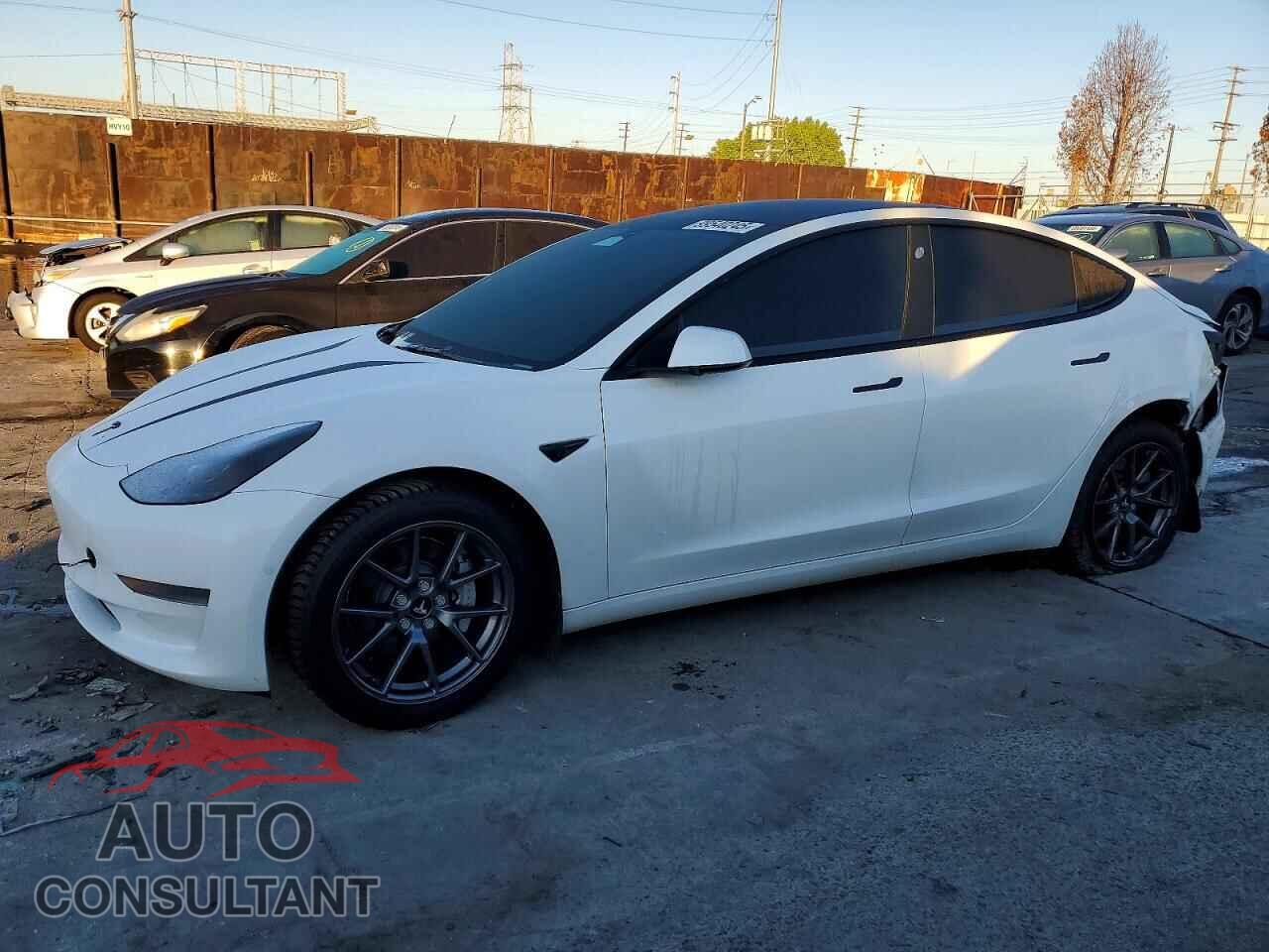 TESLA MODEL 3 2022 - 5YJ3E1EA0NF376714