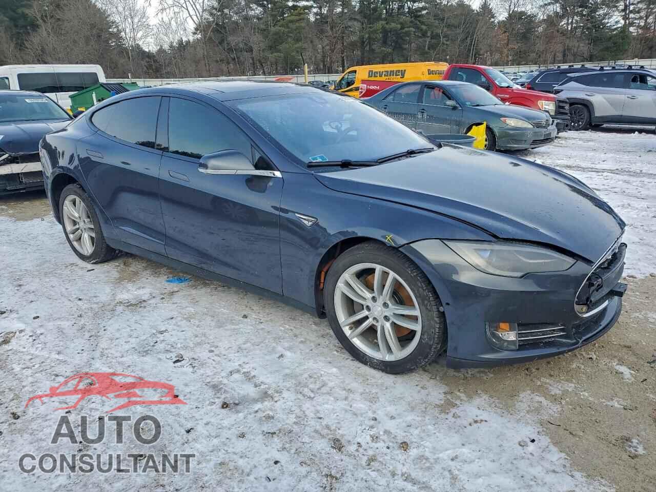 TESLA MODEL S 2015 - 5YJSA1H20FF081304