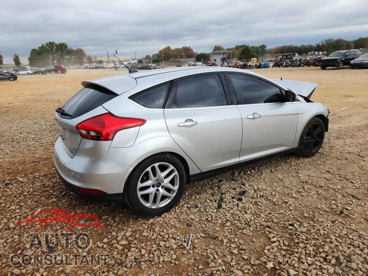 FORD FOCUS 2016 - 1FADP3N25GL302875