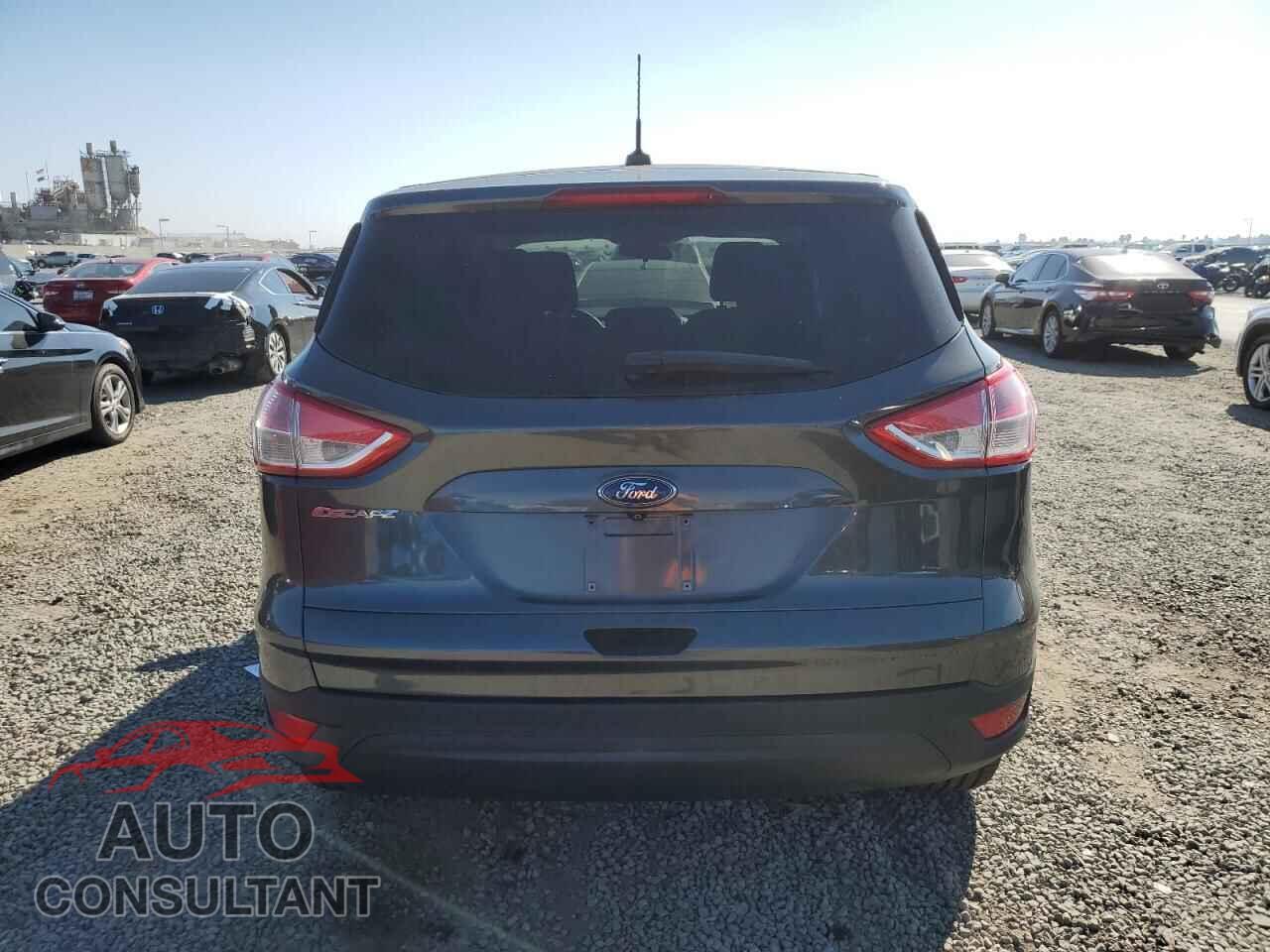 FORD ESCAPE 2016 - 1FMCU0F71GUB47965