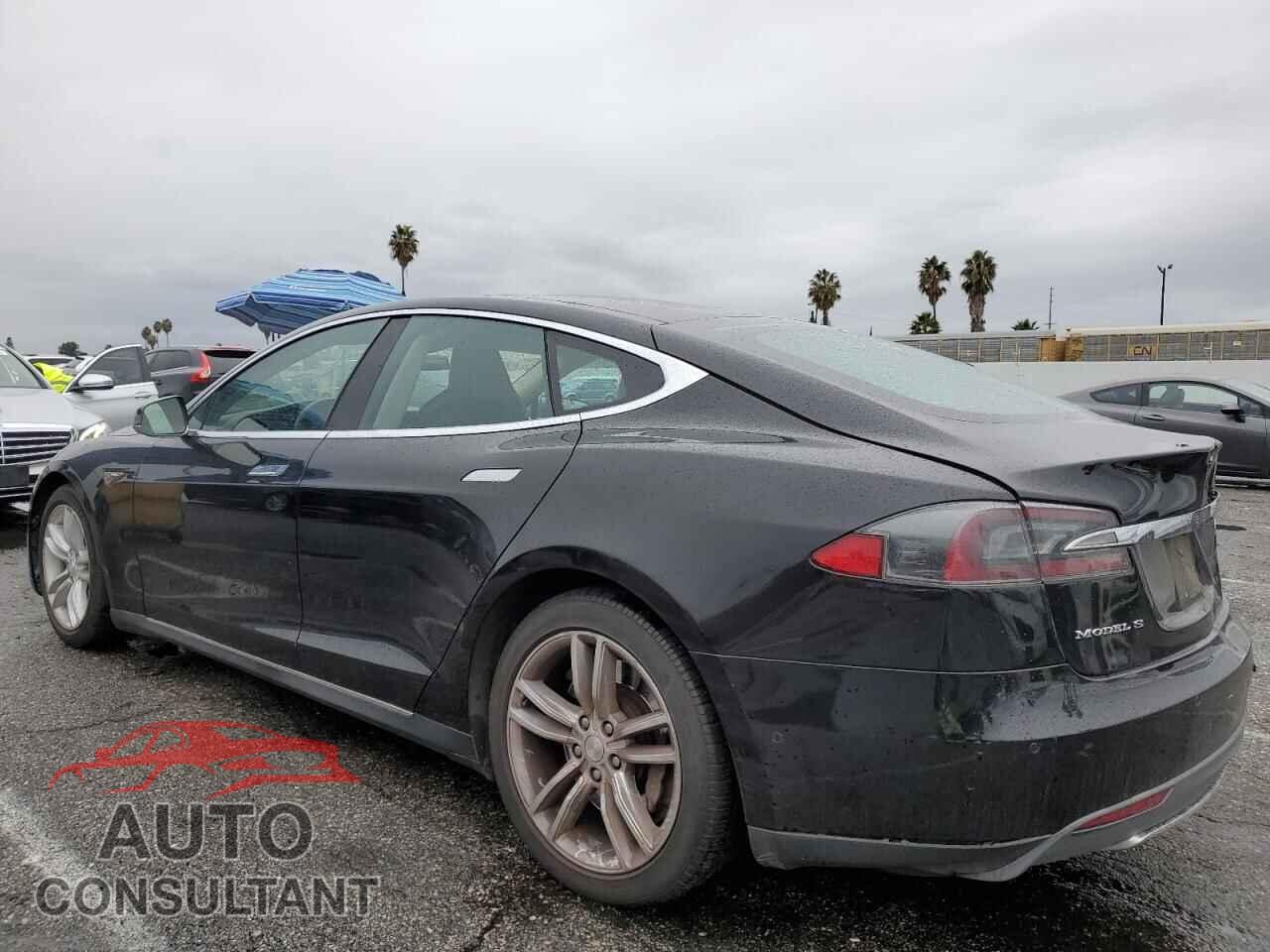 TESLA MODEL S 2014 - 5YJSA1H17EFP51887