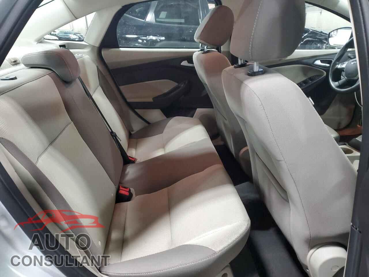 FORD FOCUS 2014 - 1FADP3F20EL356645